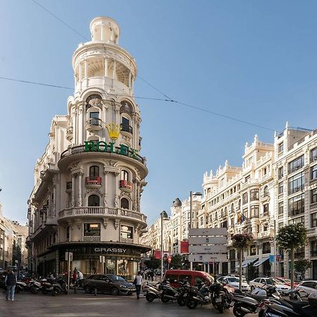 M&F Gran Via 3 Hab Apartment Madrid Exterior photo
