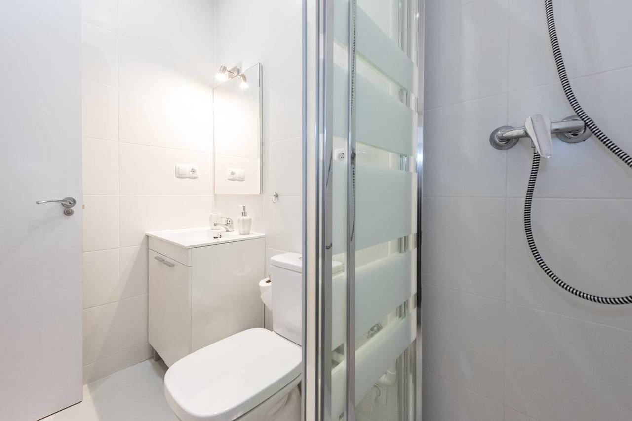 M&F Gran Via 3 Hab Apartment Madrid Exterior photo